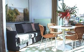 Shiny And Relaxing 5Th Floor Apartment